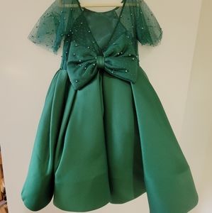 Like New!!! Itty Bitty Toes Sicily Dress Size 4 with hair clip